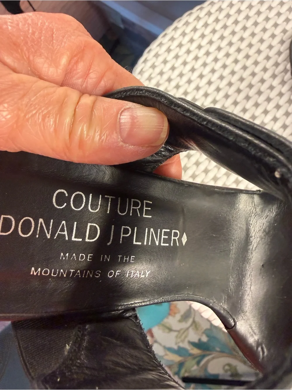 Donald J Pliner Couture Danye Leather Sandals Made In Italy Size 6B Black